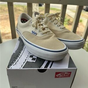 Vans Skate Era- Off White Color- never worn, comes with Box- size 8.5 men